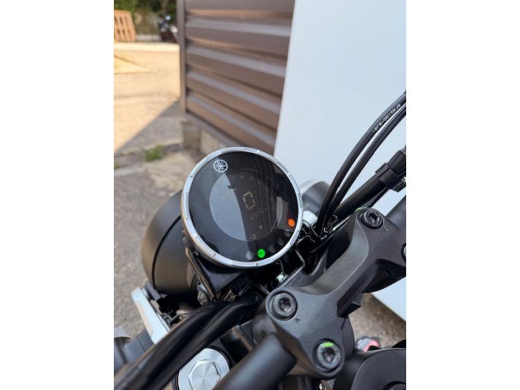 YAMAHA XSR 125