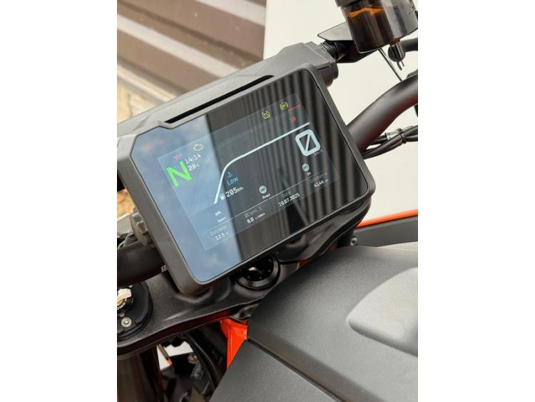 KTM 1390 SUPER DUKE R