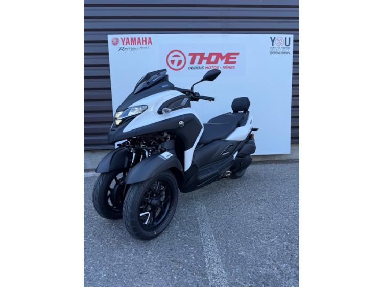 YAMAHA TRICITY 300