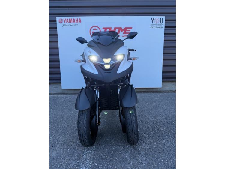 YAMAHA TRICITY 300