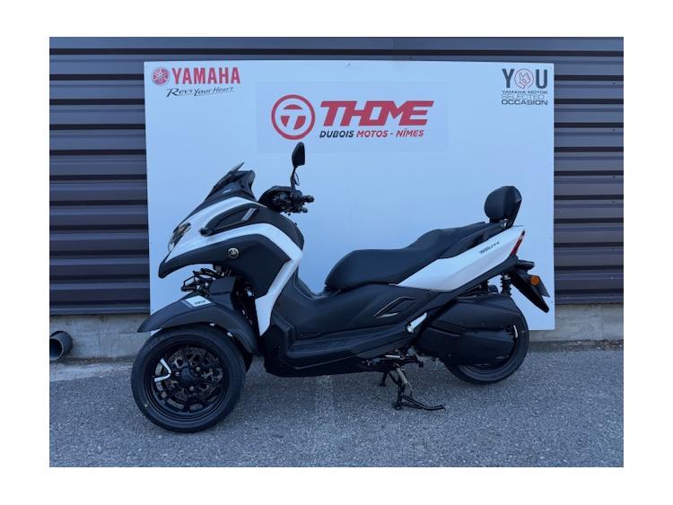 YAMAHA TRICITY 300
