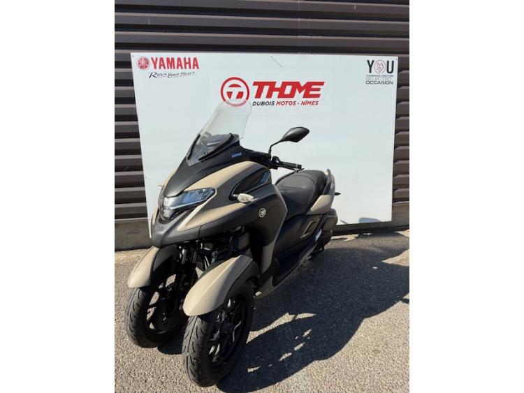 YAMAHA TRICITY 300