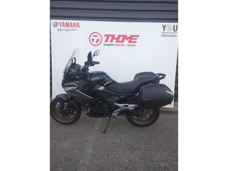 CF MOTO MT 700