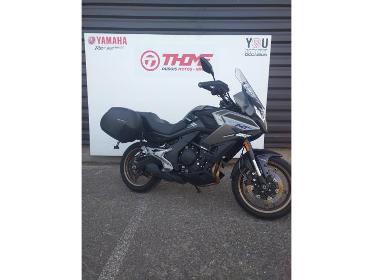 CF MOTO MT 700