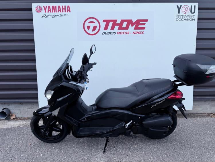YAMAHA X-MAX 125
