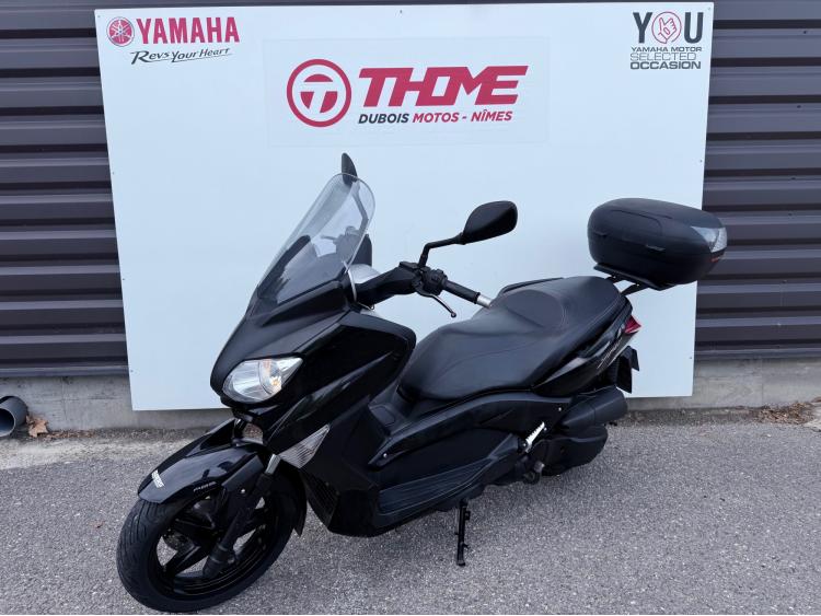YAMAHA X-MAX 125