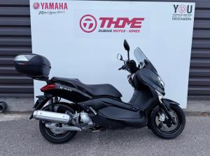 YAMAHA X-MAX 125