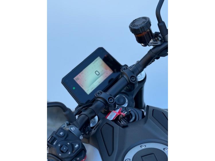 YAMAHA MT-09