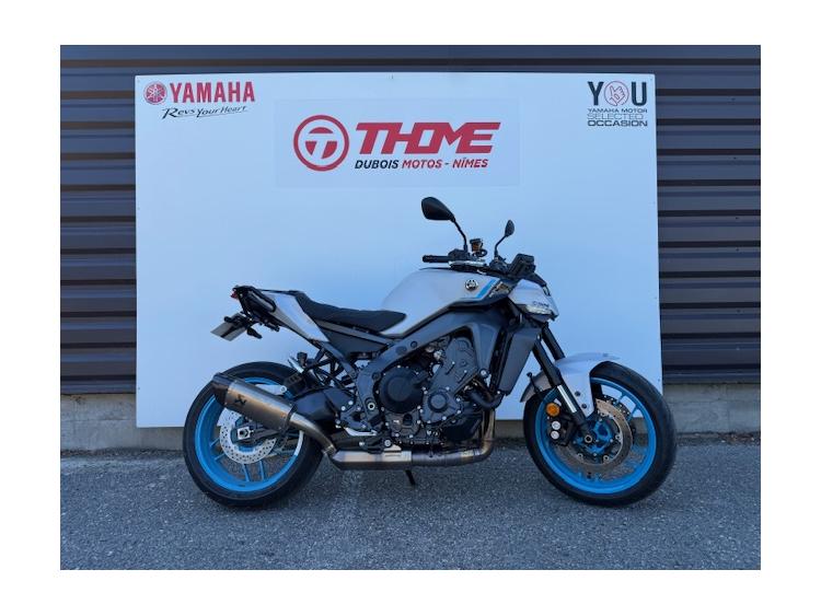 YAMAHA MT-09
