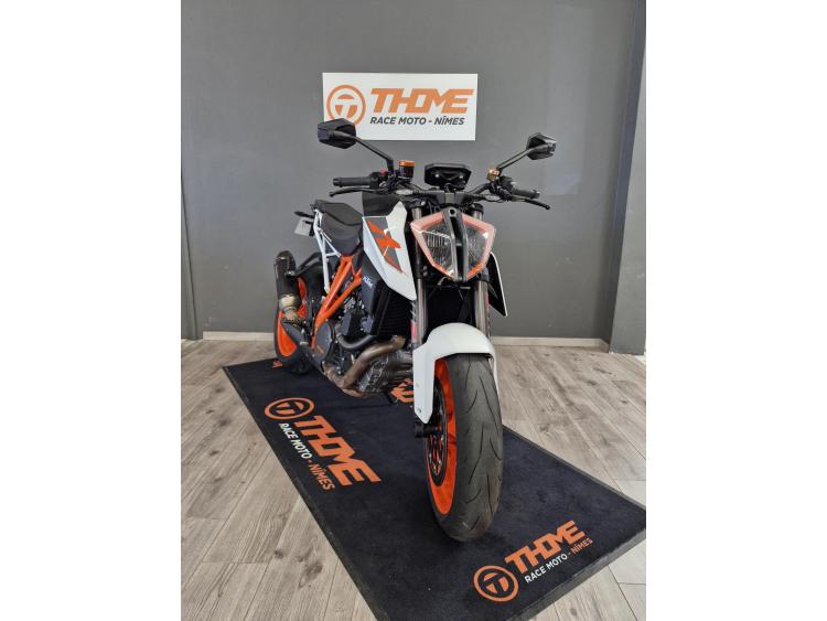 KTM 1290 SUPER DUKE R AKRAPOVIC PERFORMANCE (153€/mois)