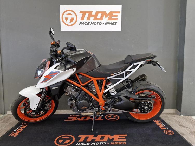 KTM 1290 SUPER DUKE R AKRAPOVIC PERFORMANCE (153€/mois)