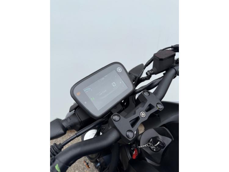 YAMAHA MT-125 ABS