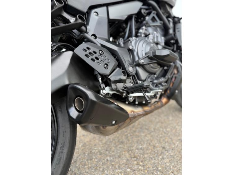 YAMAHA MT-07 FULL BLACK (47.5CV) GARANTIE CONSTRUCTEUR 5 ANS