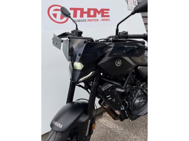 YAMAHA MT-07 FULL BLACK (47.5CV) GARANTIE CONSTRUCTEUR 5 ANS