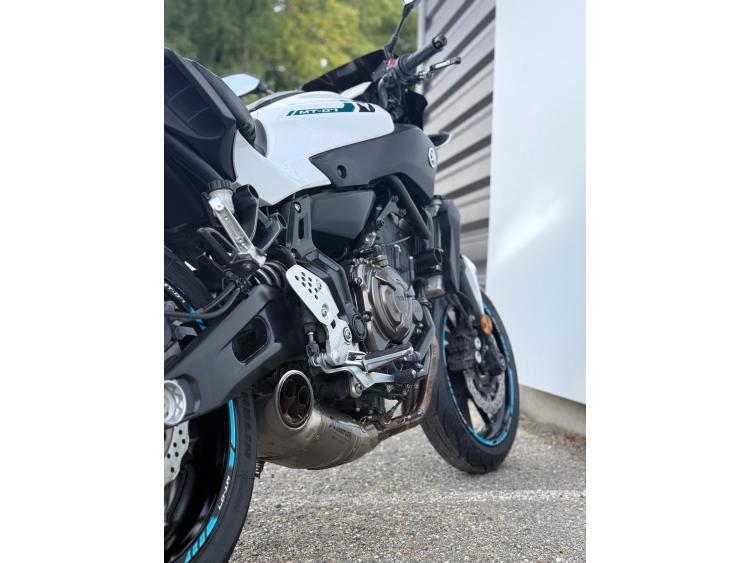 YAMAHA MT-07 (47.5CV)