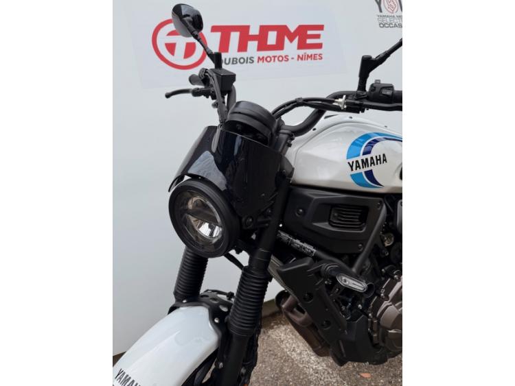 YAMAHA XSR 700