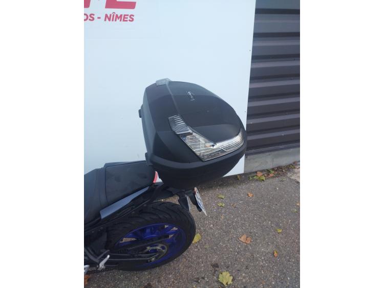 YAMAHA MT-125 ABS