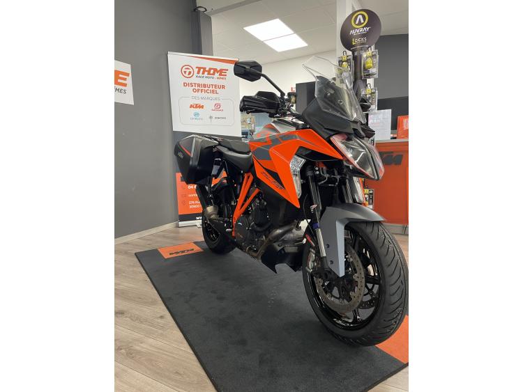 KTM 1290 SUPER DUKE GT TECH PACK / AKRA - 38500 KM - 12990 € (289€/mois)*