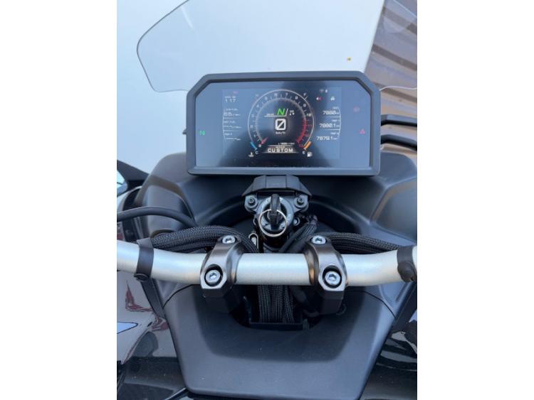 YAMAHA NIKEN 890 GT