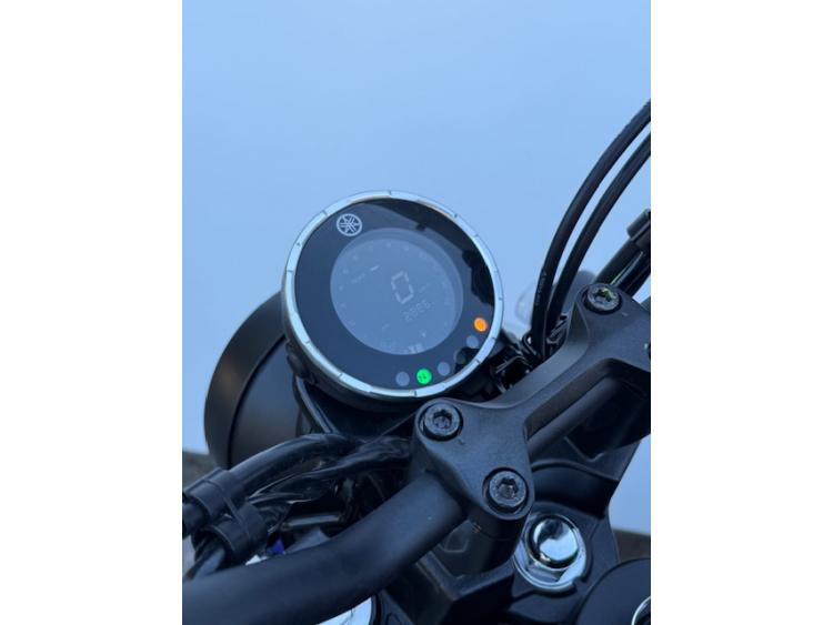 YAMAHA XSR 125