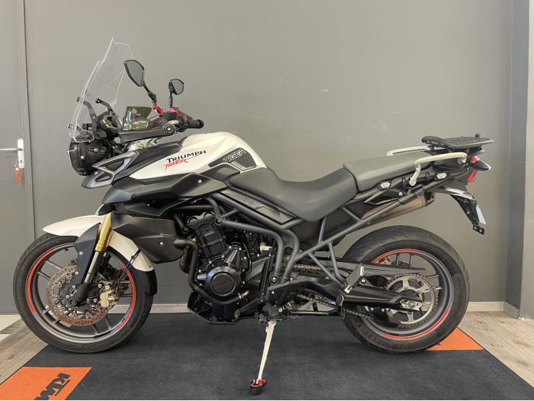 TRIUMPH TIGER 800 XR AKRAPOVIC - 4990€ (119€/mois)