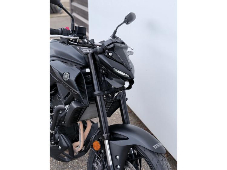 YAMAHA MT-03